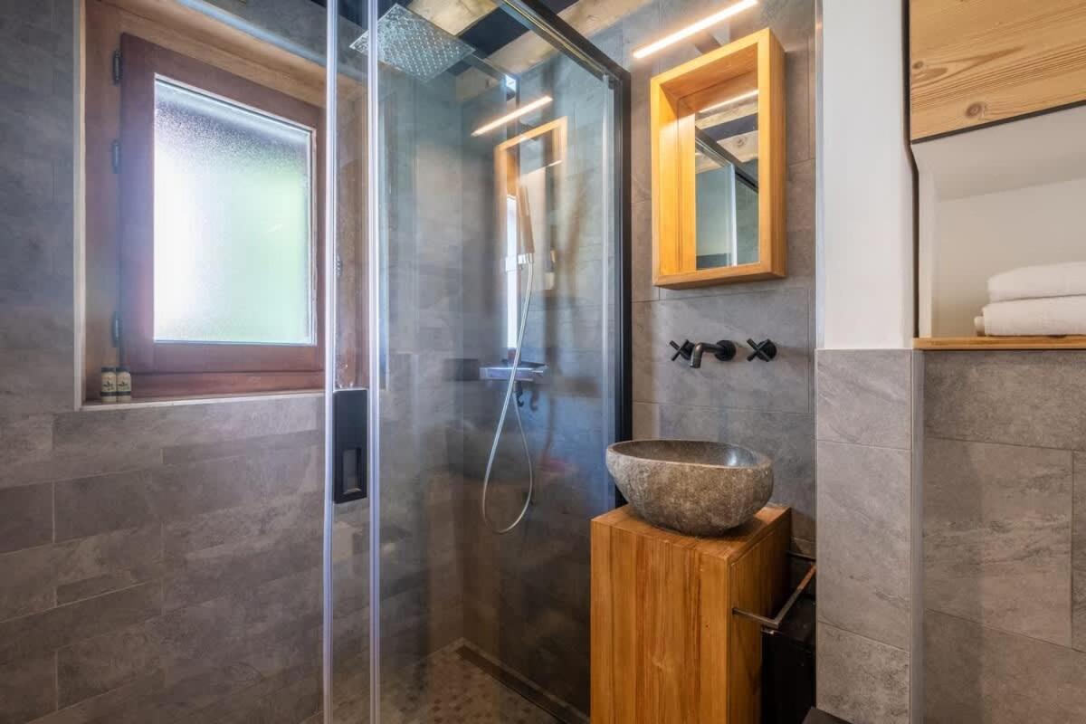 Chalet Racar Pour 4 Personnes, Centre Ville Et Vue Sur La Montagne Chamonix Bagian luar foto