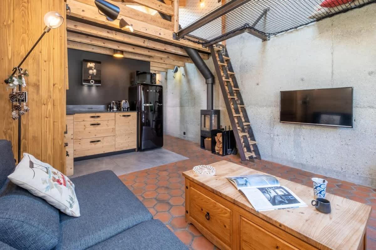 Chalet Racar Pour 4 Personnes, Centre Ville Et Vue Sur La Montagne Chamonix Bagian luar foto