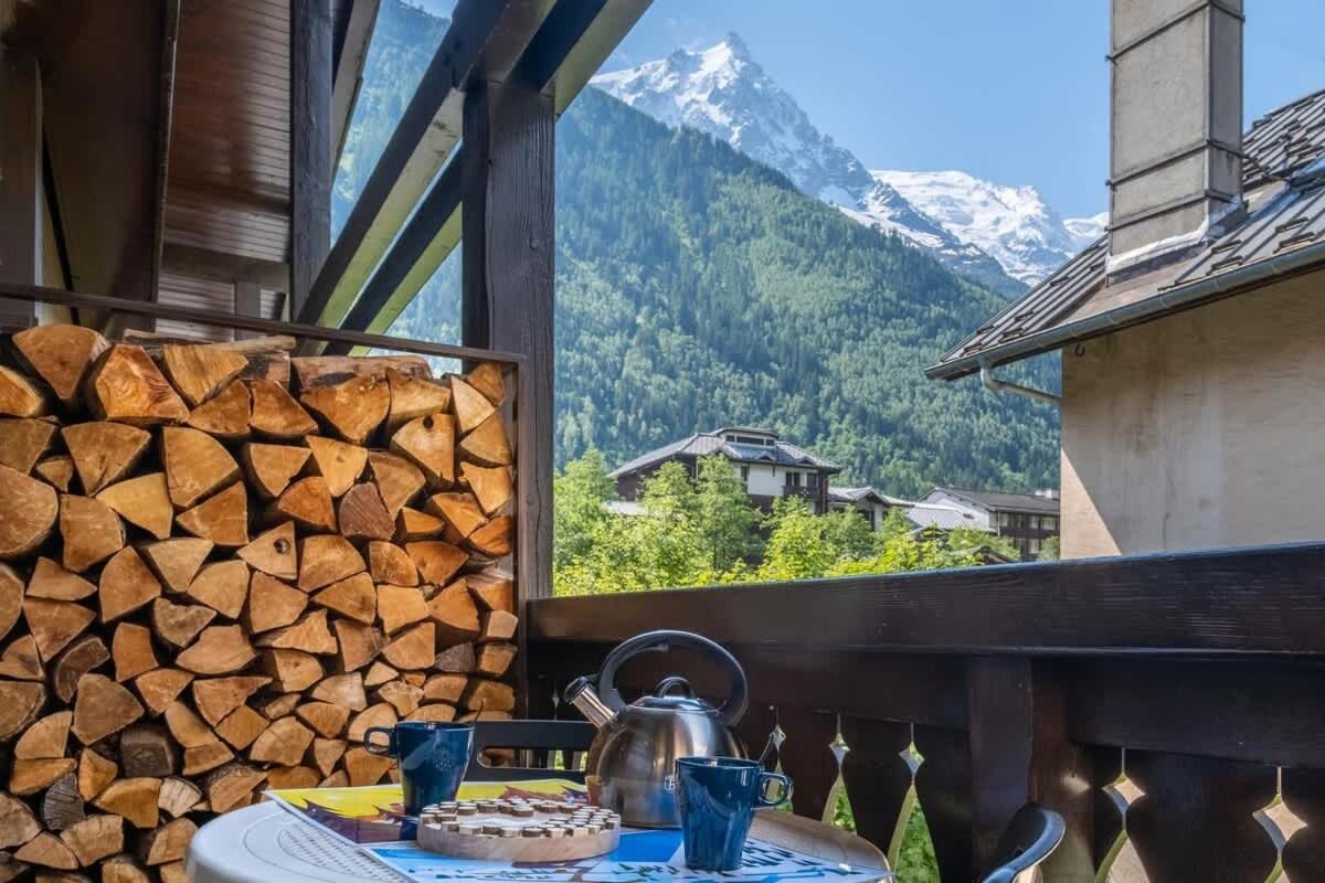 Chalet Racar Pour 4 Personnes, Centre Ville Et Vue Sur La Montagne Chamonix Bagian luar foto